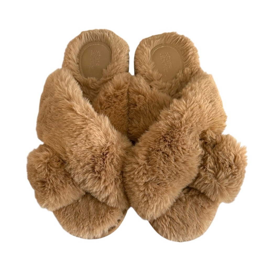 Stars Above 9/10 Tan Crisscross Faux Fur Slide Slippers Cozy Indoor House Shoes